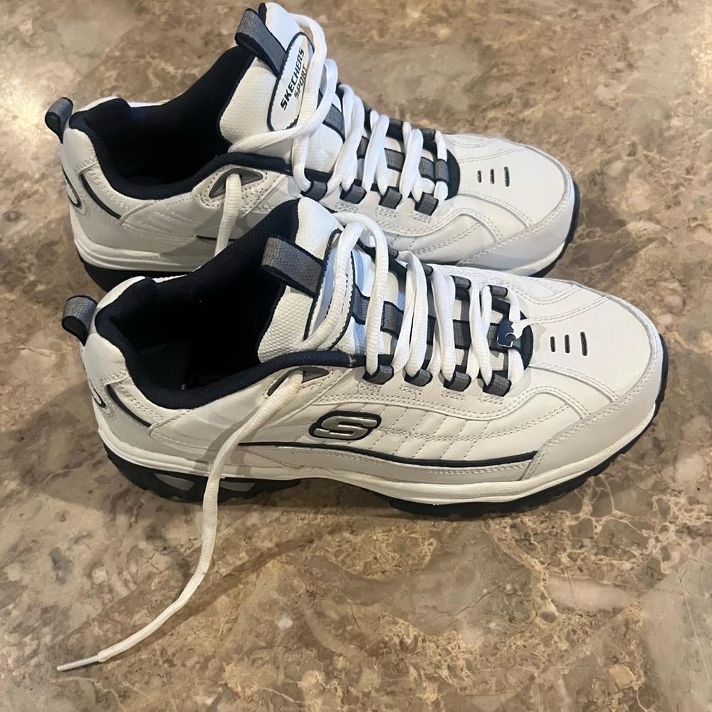 Skechers Men’s White & Navy Athletic Sneakers - Picture 3 of 8